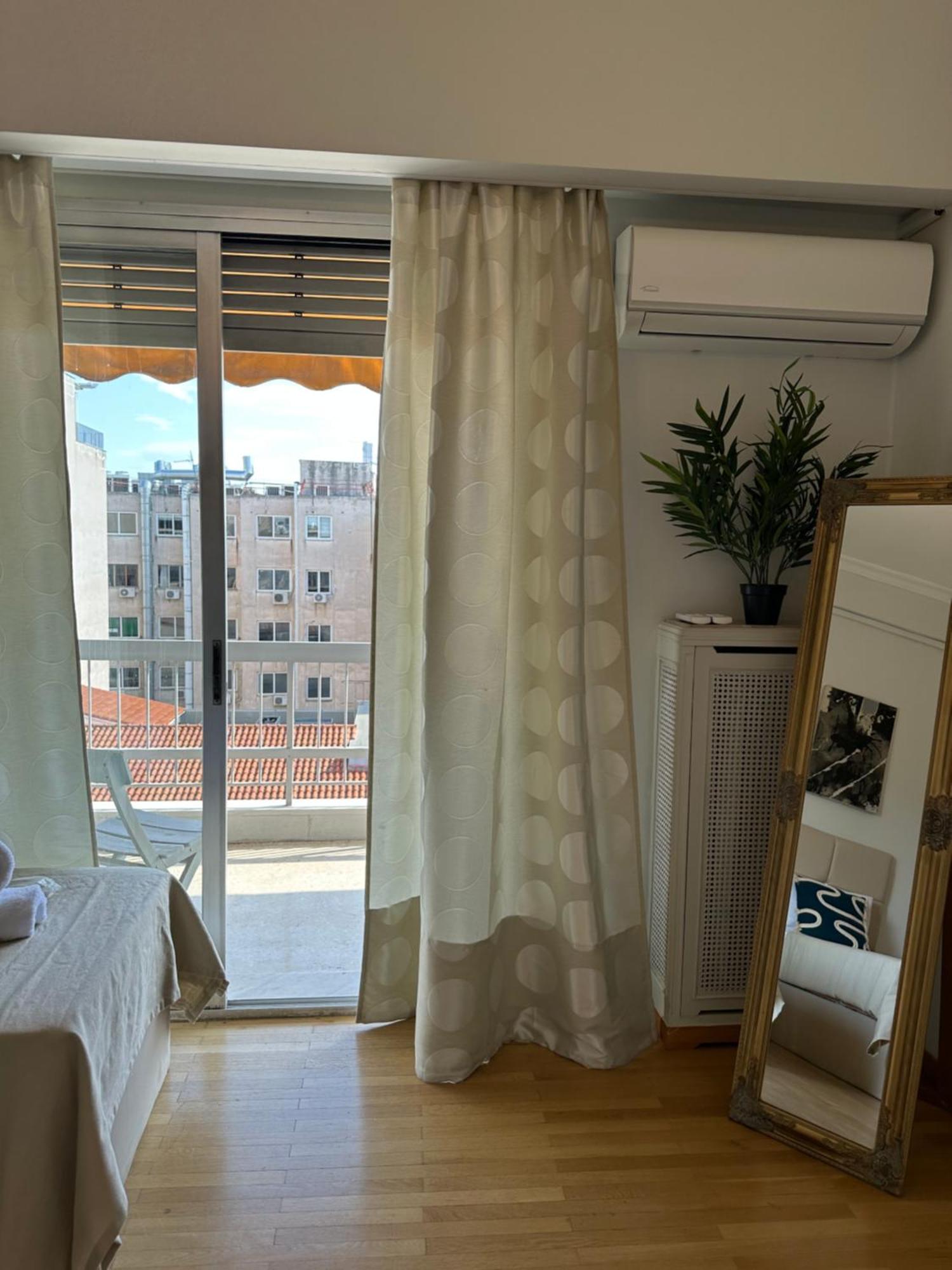 2 Bd Apt In Syntagma With Acropolis View Atena Exterior foto